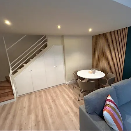 Casa Diva A 5 Passi Dal Museo Archeologico Appartamento